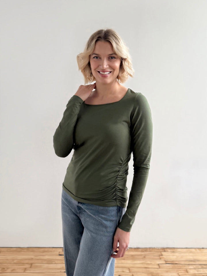 NURY ruched tee in Meadow Green