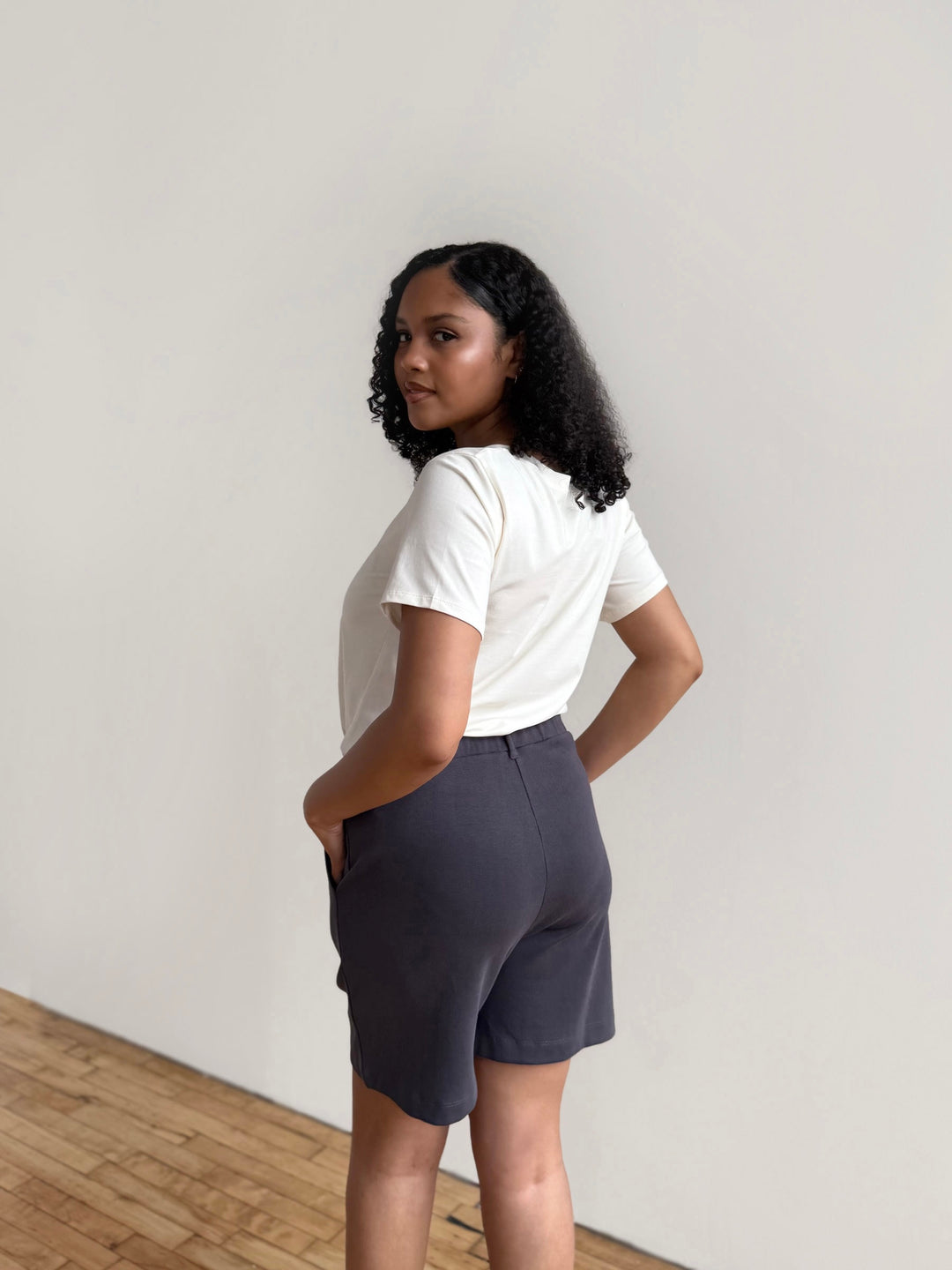 AVERIE heavy knit shorts in Gunmetal