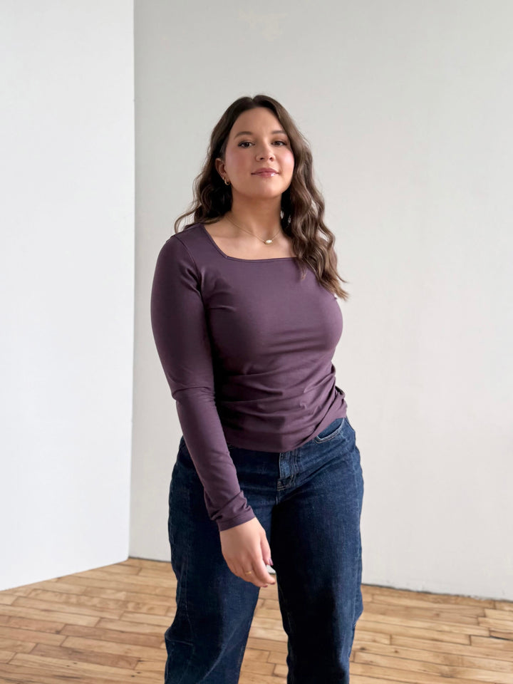 NURY ruched tee in Plum