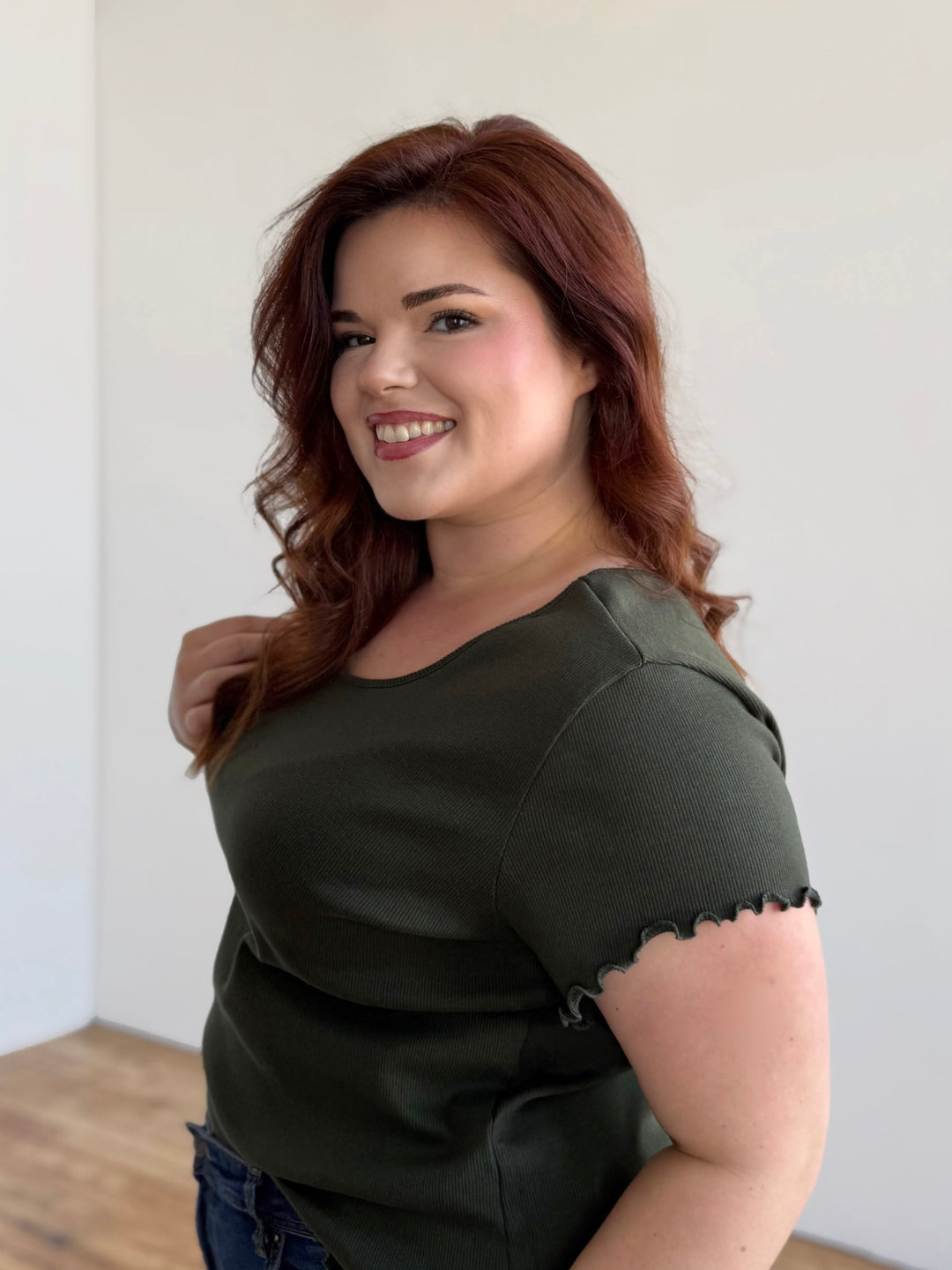 KELSIE tee in Olive Shadow