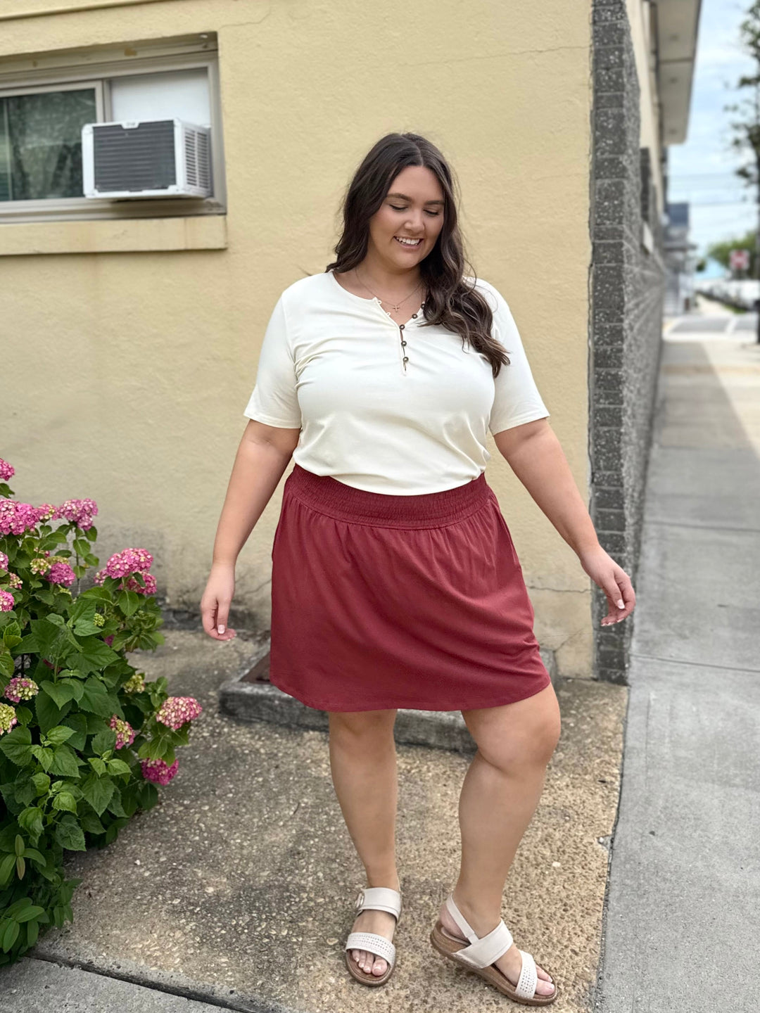 CORINNE skort in Earthy Red
