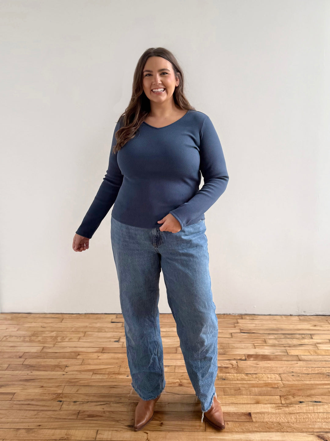 VERA rib-knit top in Faded Navy