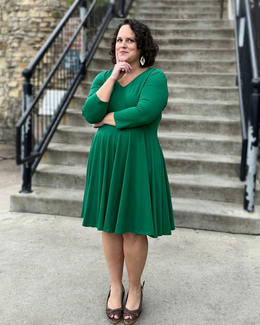 LOUISE dress in Rich Emerald Elegantees LOUISE dress in Rich Emerald Elegantees