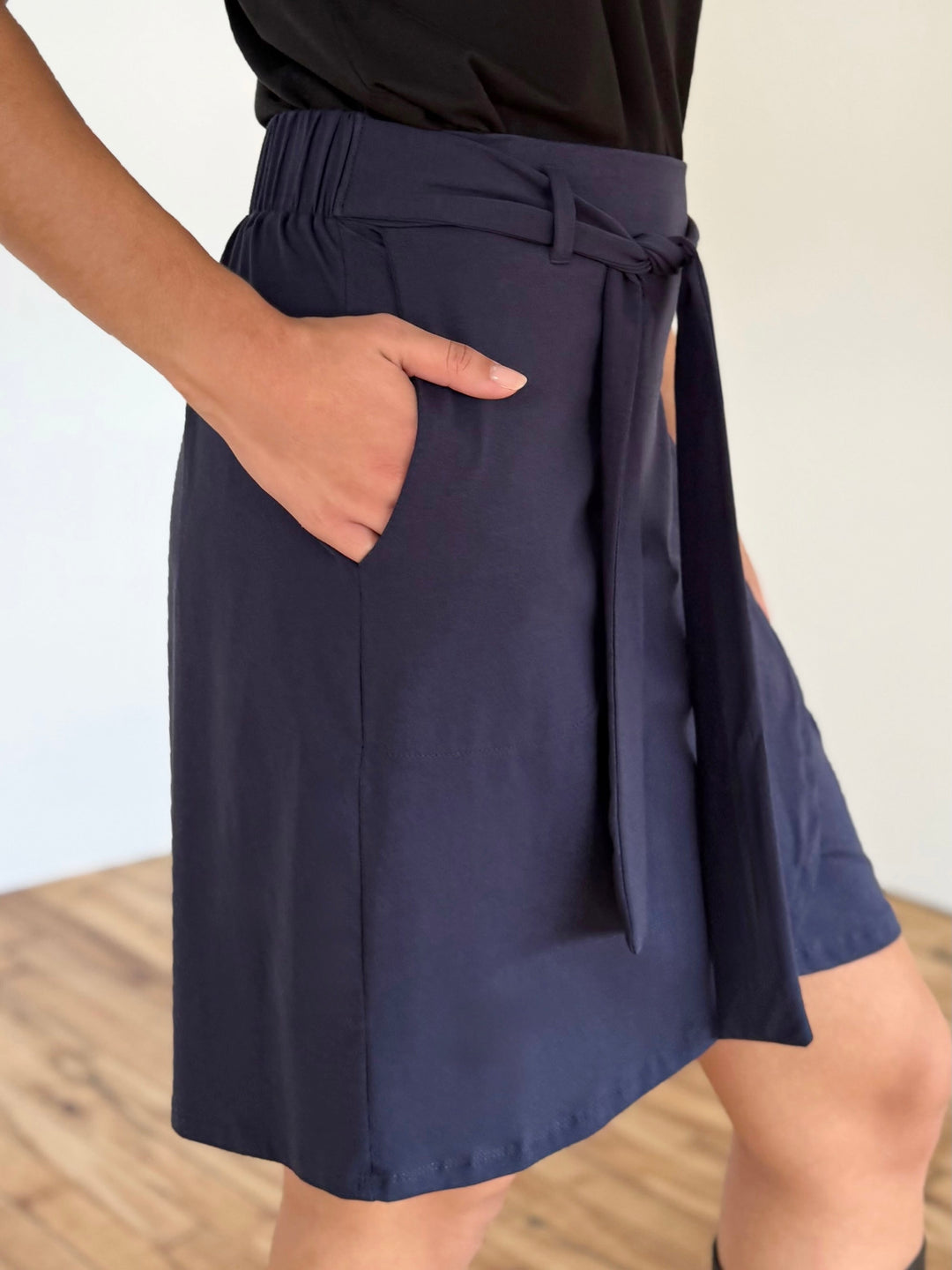 TULIP skirt in Navy