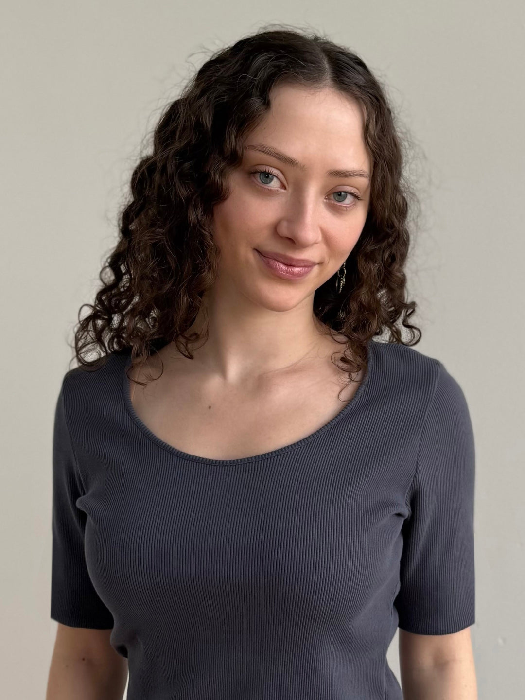 LEONOR rib-knit tee in Blue Storm