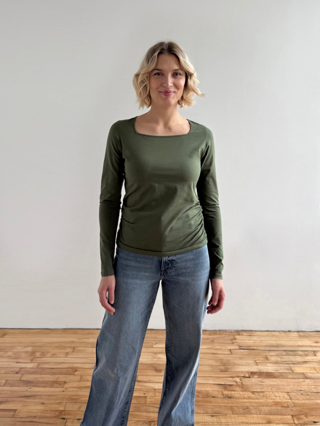 NURY ruched tee in Meadow Green