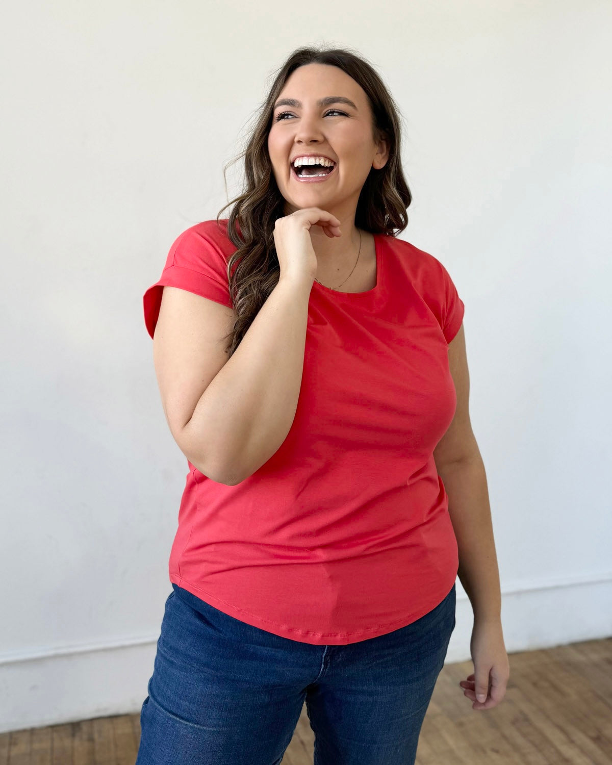 CEZANNE tee in Coral Red