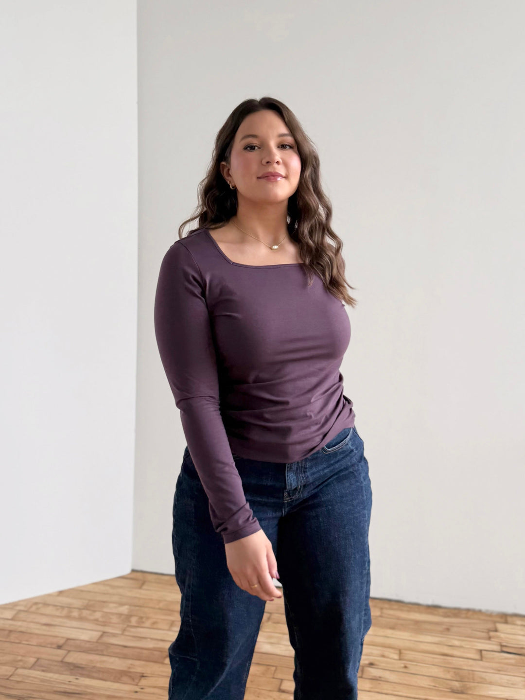 NURY ruched tee in Plum