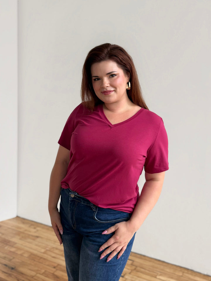 MAURA tee in Pomegranate