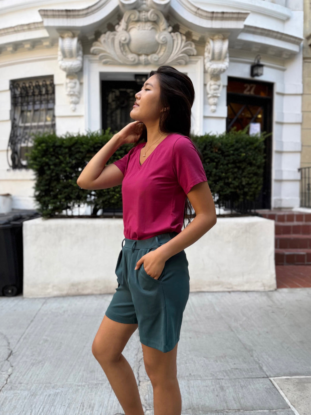 MAURA tee in Pomegranate