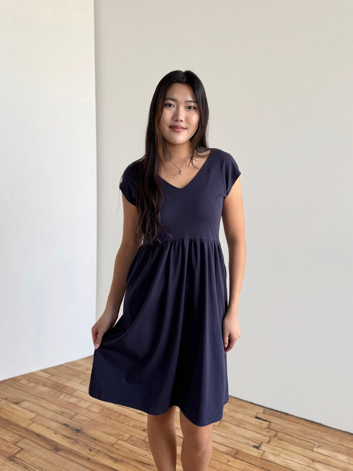 ESSIE dress in Navy