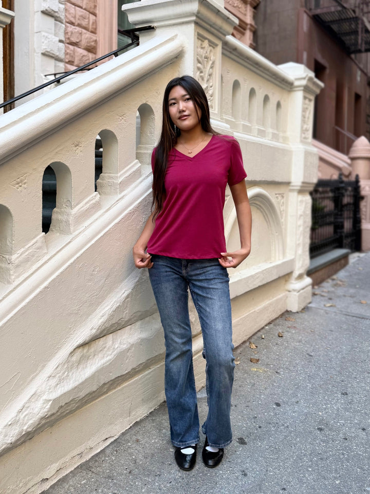 MAURA tee in Pomegranate