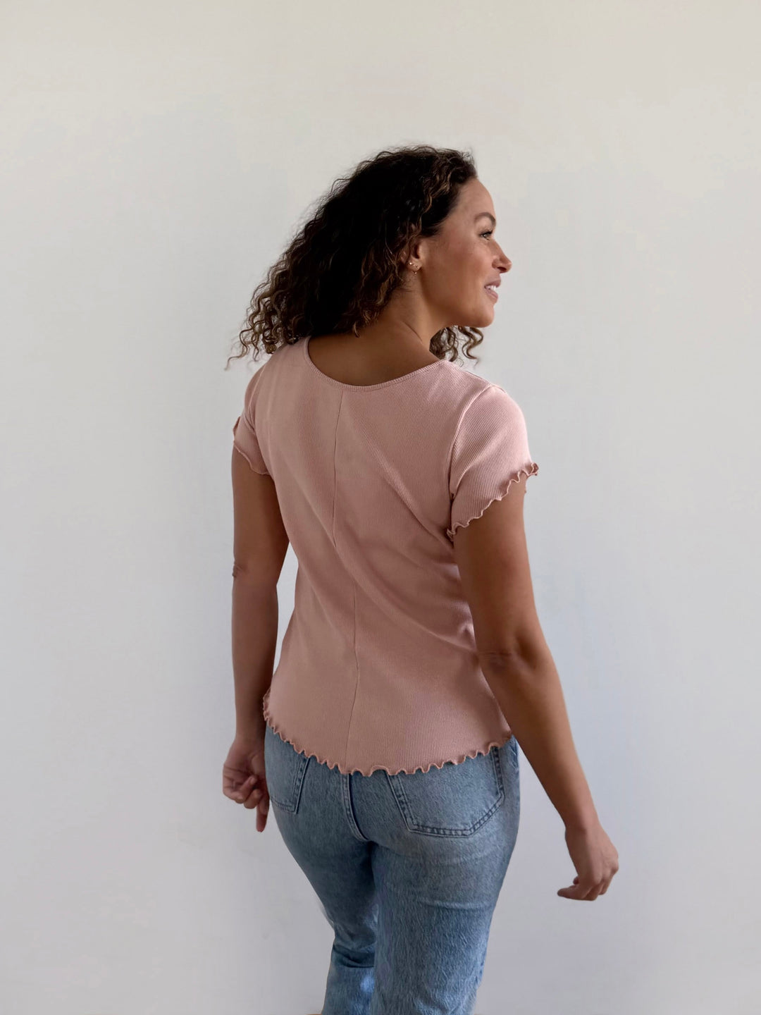 KELSIE tee in Vintage Peach