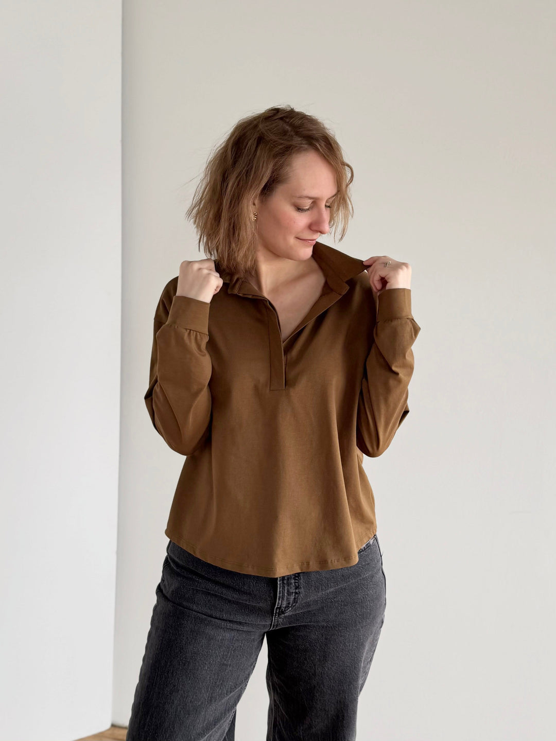 MICAH jersey top in Kona Brown
