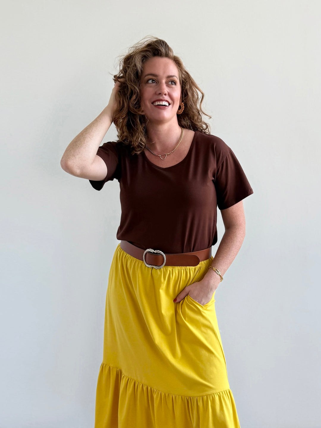 KIM tee in Burnt Cedar