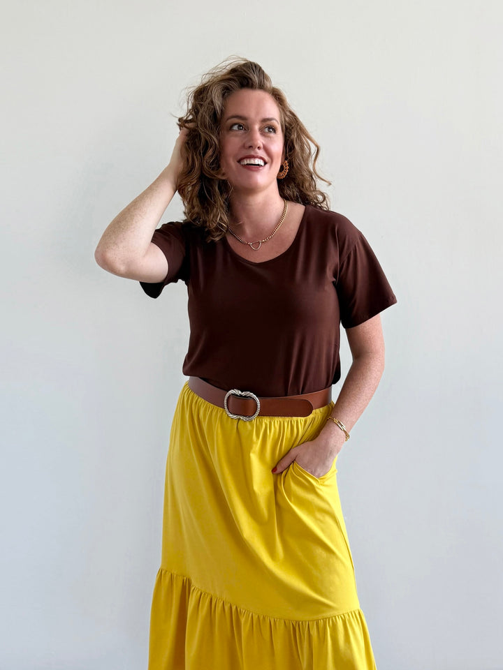 KIM tee in Burnt Cedar