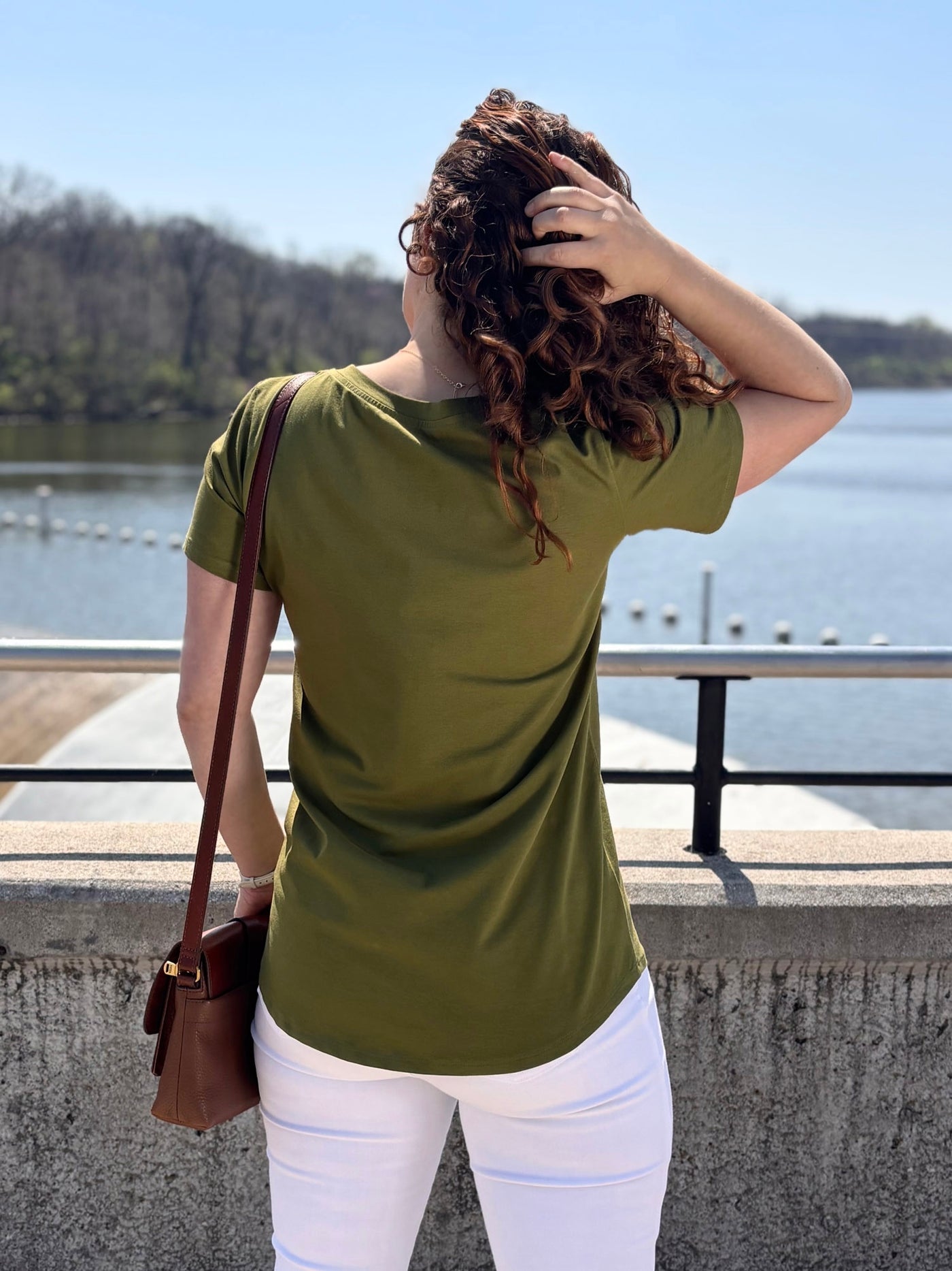 IVY tee in Olive Branch