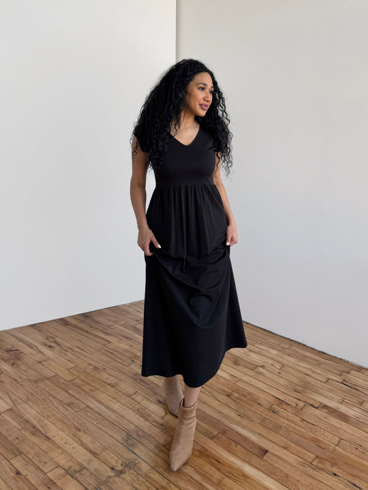 DINAH dress in Black