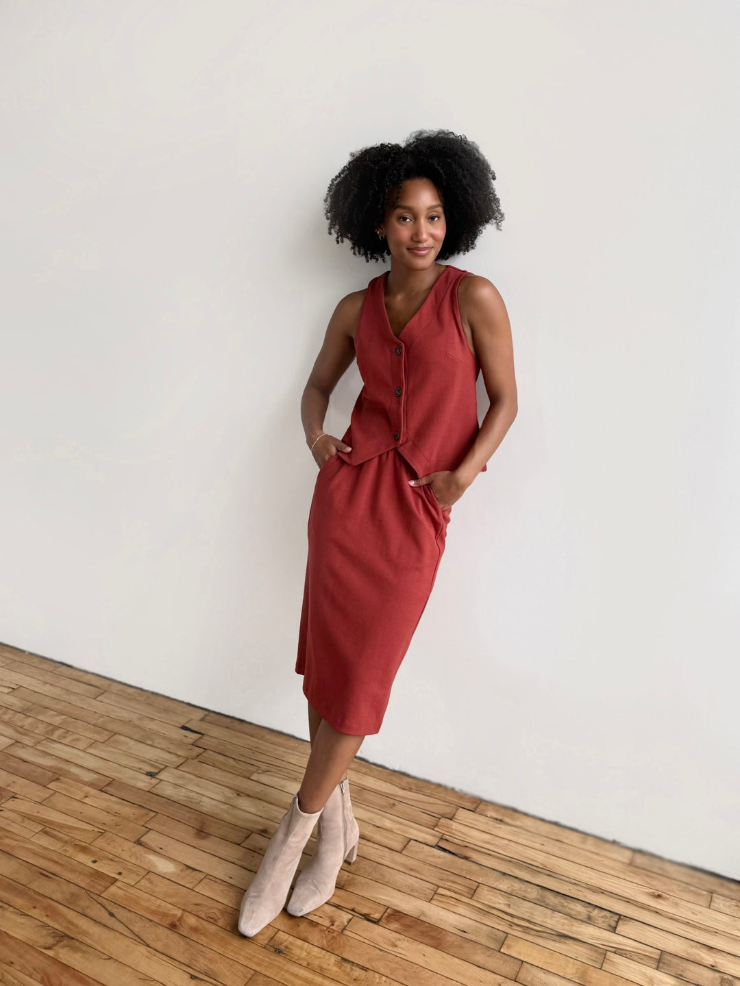 DANIELLE heavy-knit skirt in Red Amber