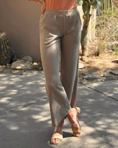 DESERT waffle knit high-rise pants in Taupe Grey