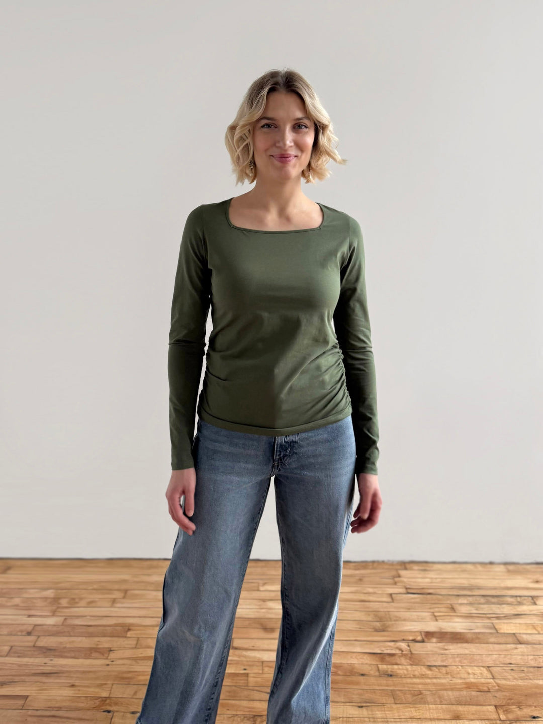 NURY ruched tee in Meadow Green