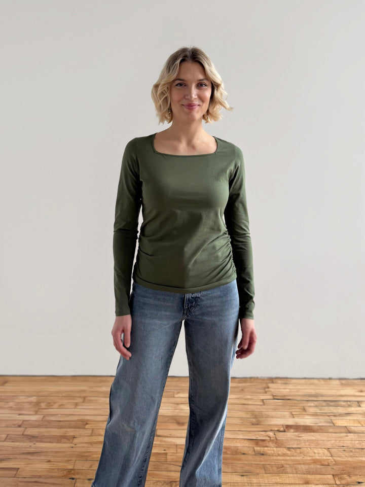 NURY ruched tee in Meadow Green