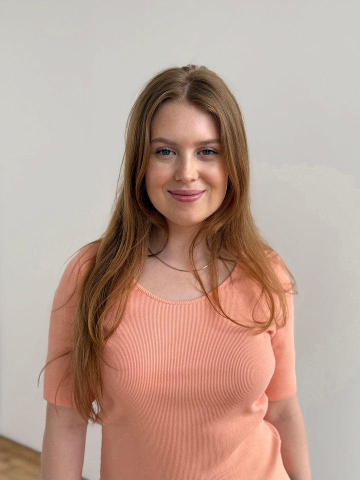 LEONOR rib-knit tee in Light Coral
