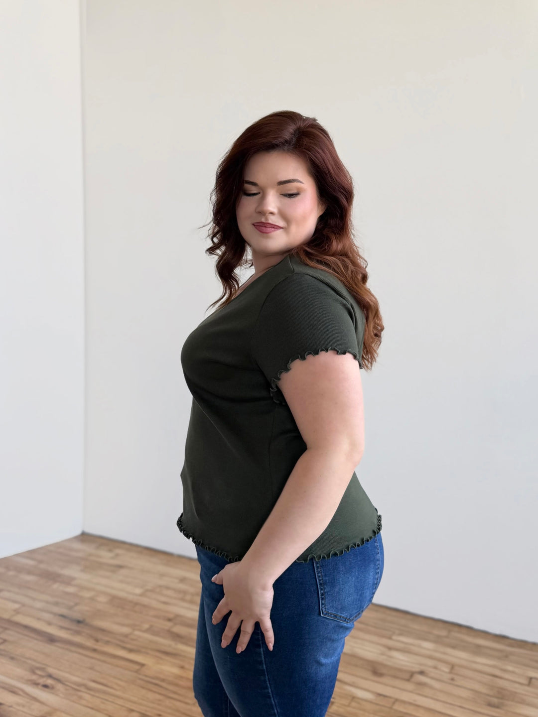 KELSIE tee in Olive Shadow