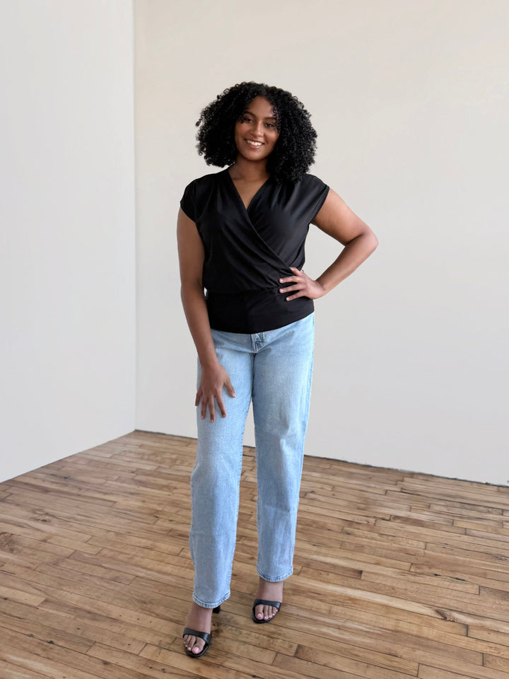 JOLIE top in Black