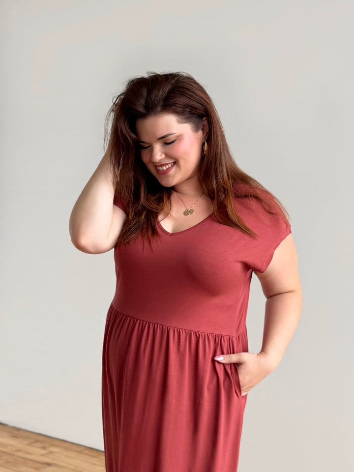 DINAH dress in Earthy Red