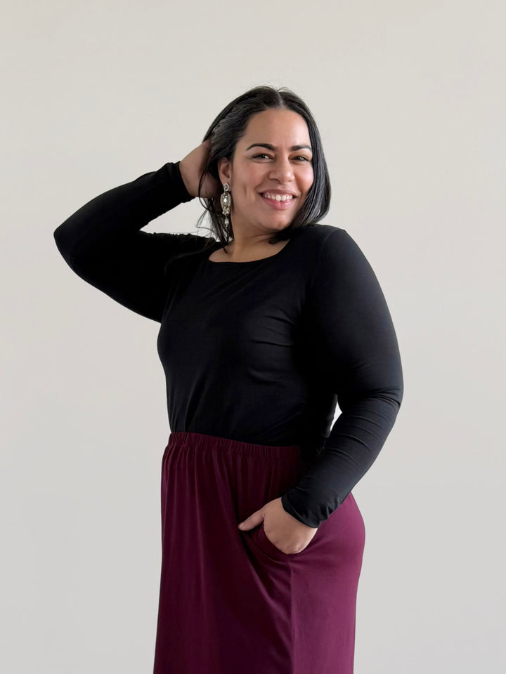 NURY ruched tee in Black