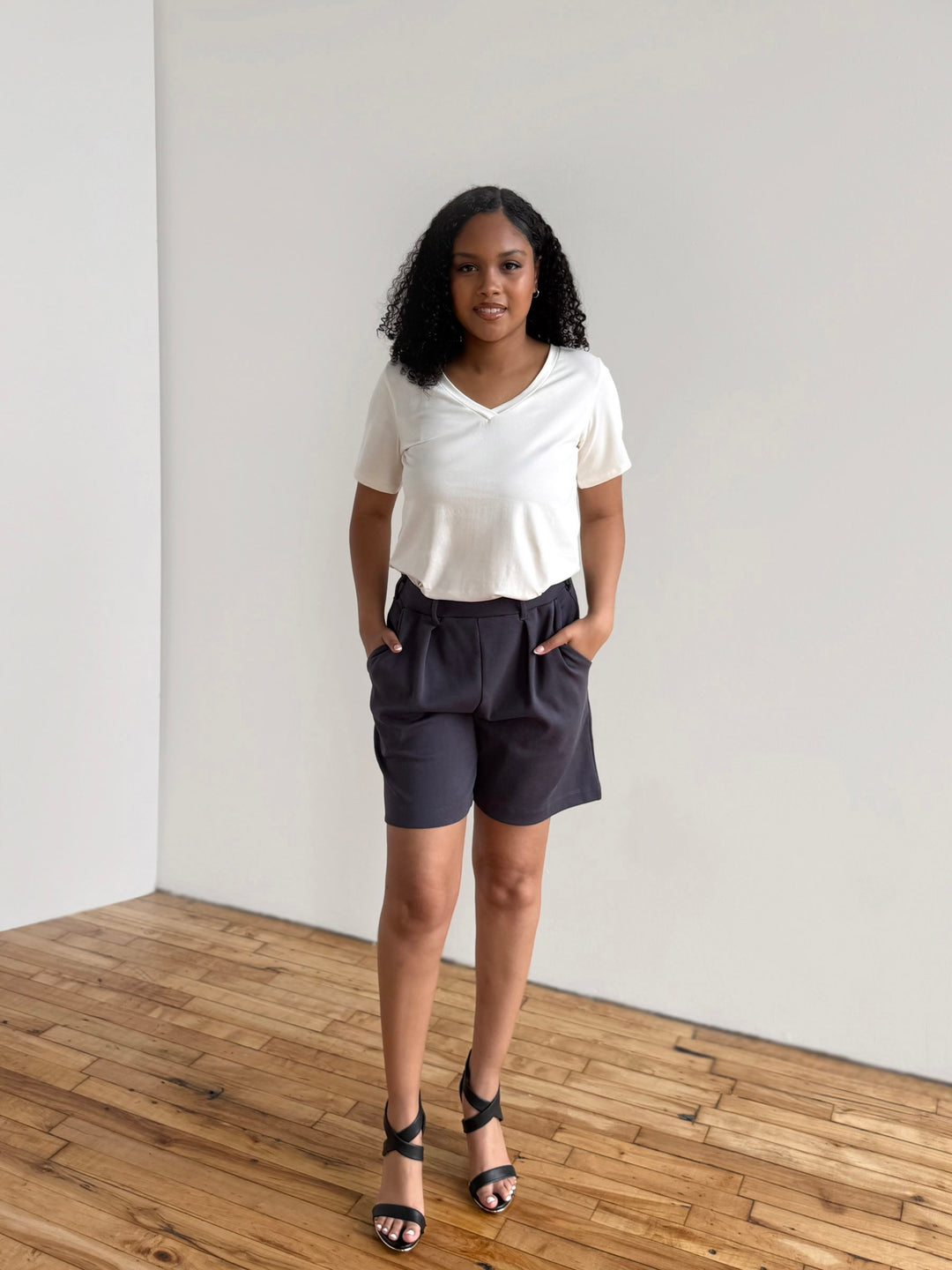 AVERIE heavy knit shorts in Gunmetal