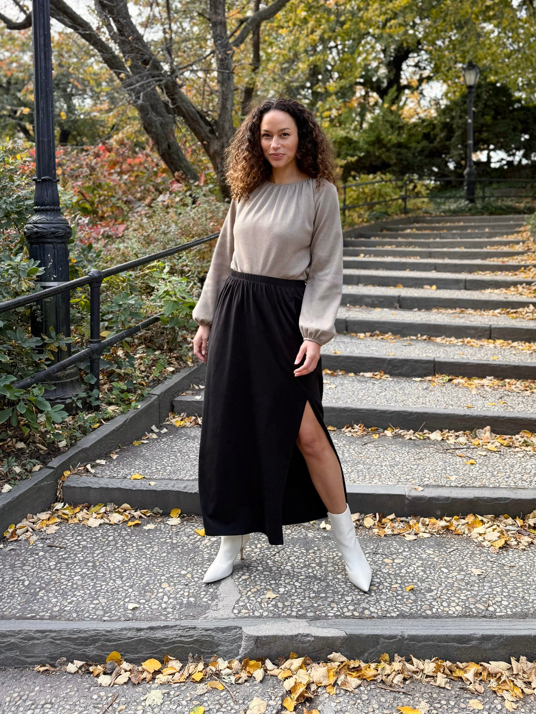 AMARA skirt in Black