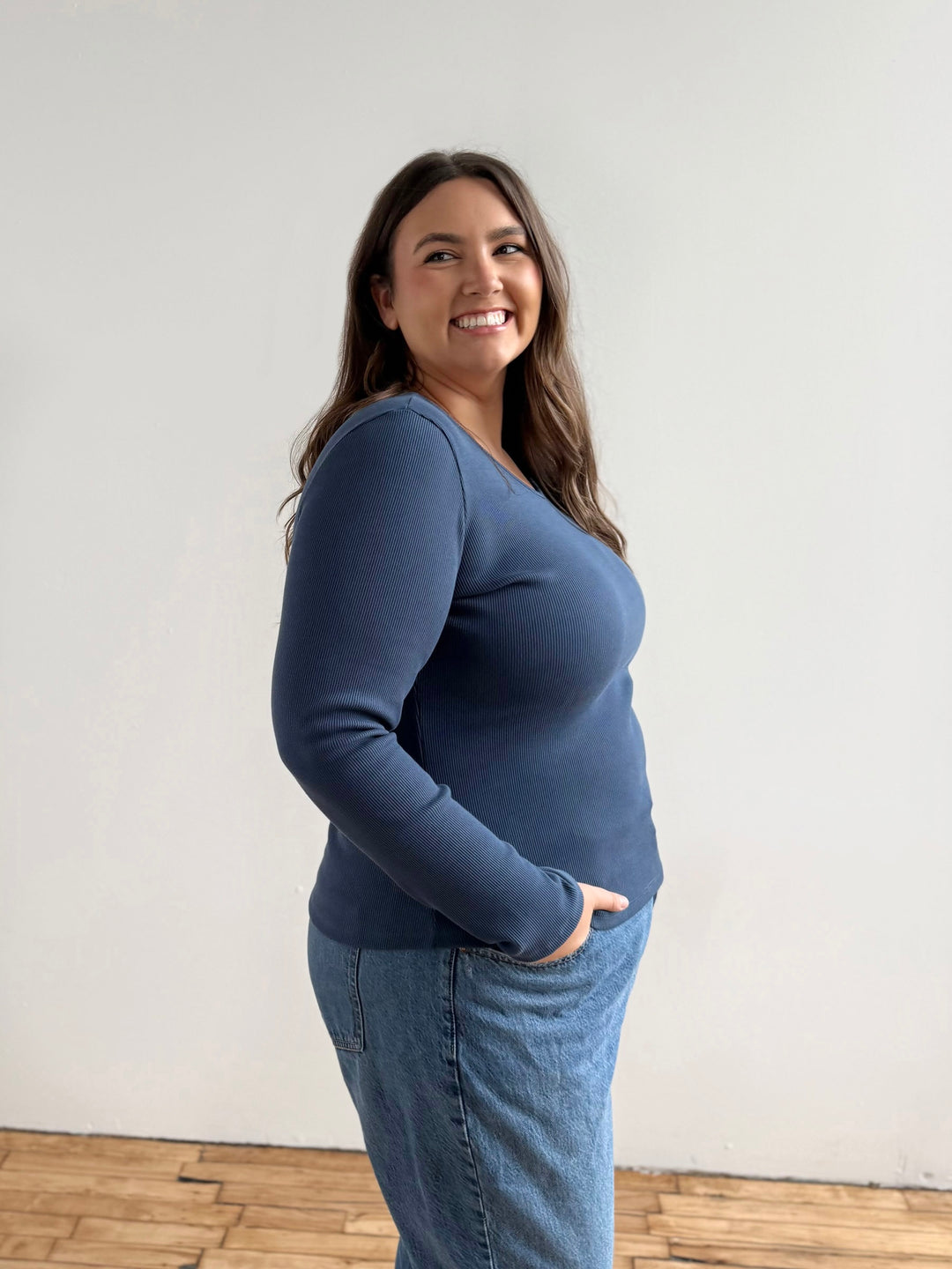 VERA rib-knit top in Faded Navy