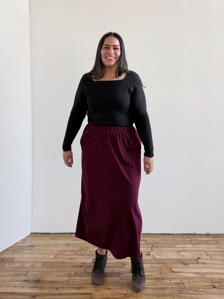 AMARA skirt in Merlot