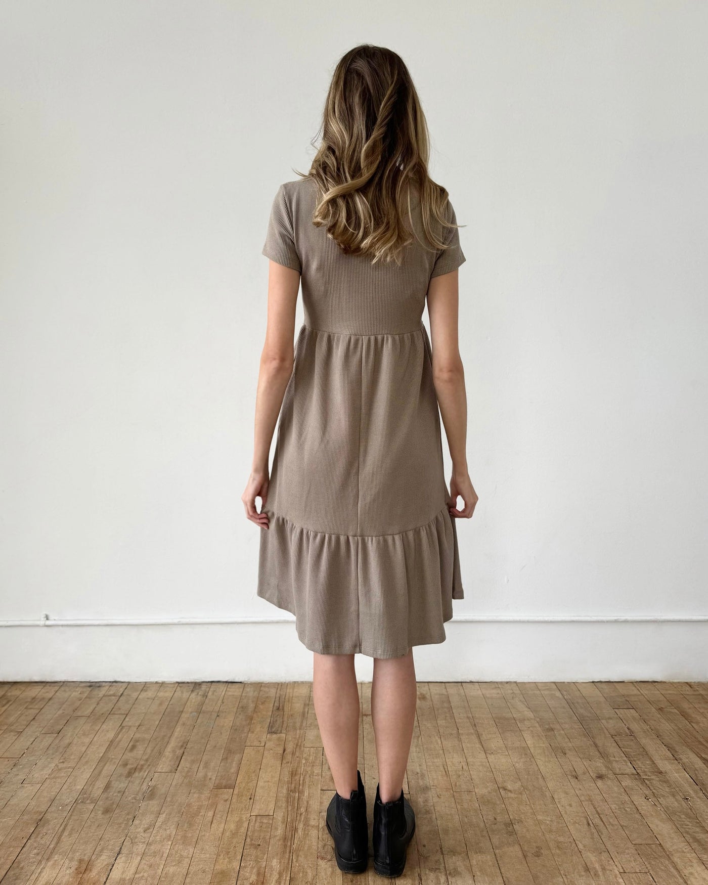 PHOENIX waffle knit dress in Taupe Grey