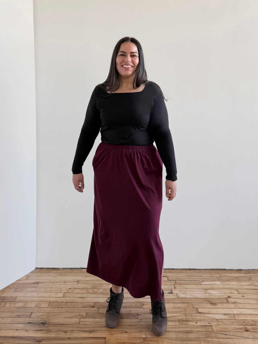 NURY ruched tee in Black