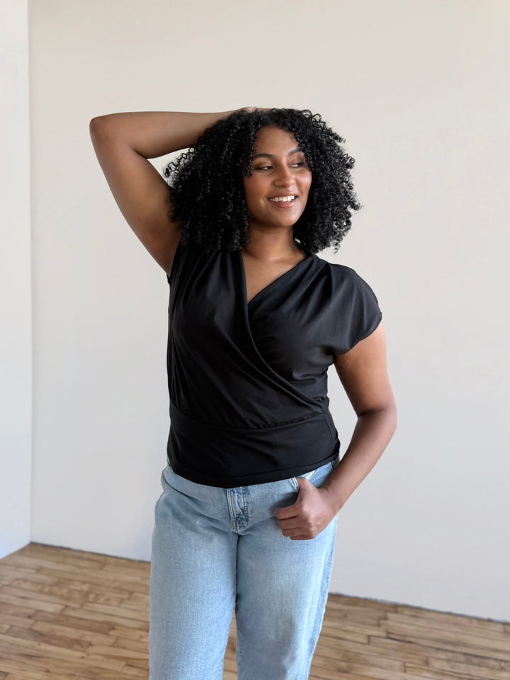 JOLIE top in Black