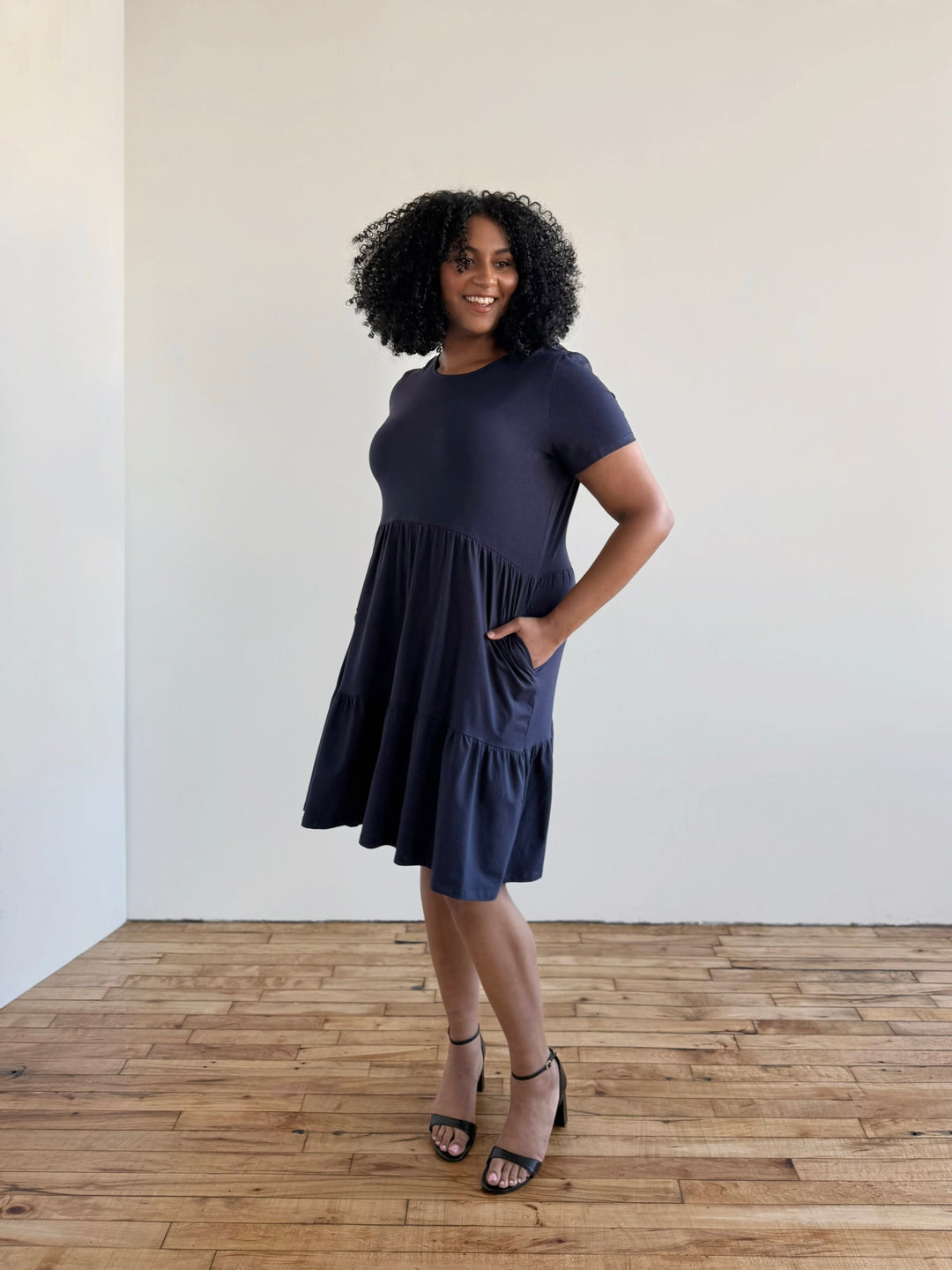 ARIA dress in Navy