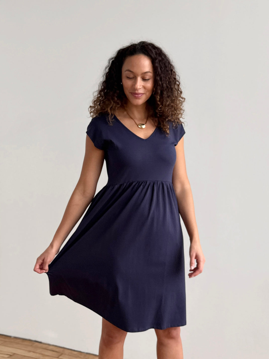 ESSIE dress in Navy