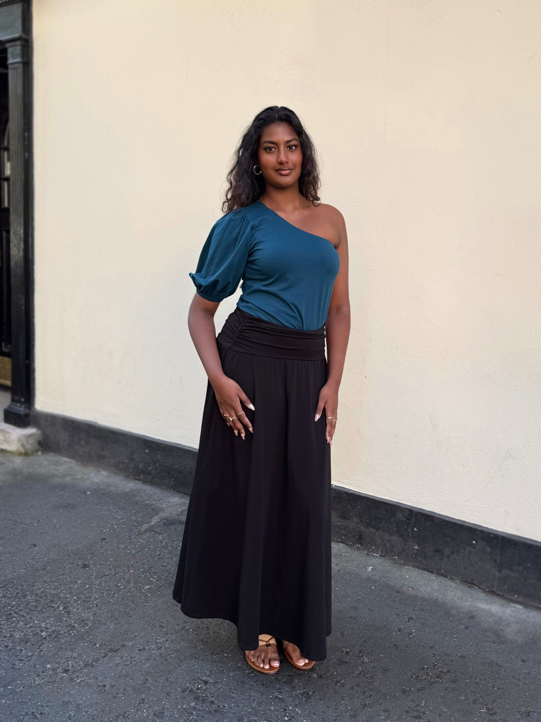 ZOYA skirt in Black – Elegantees