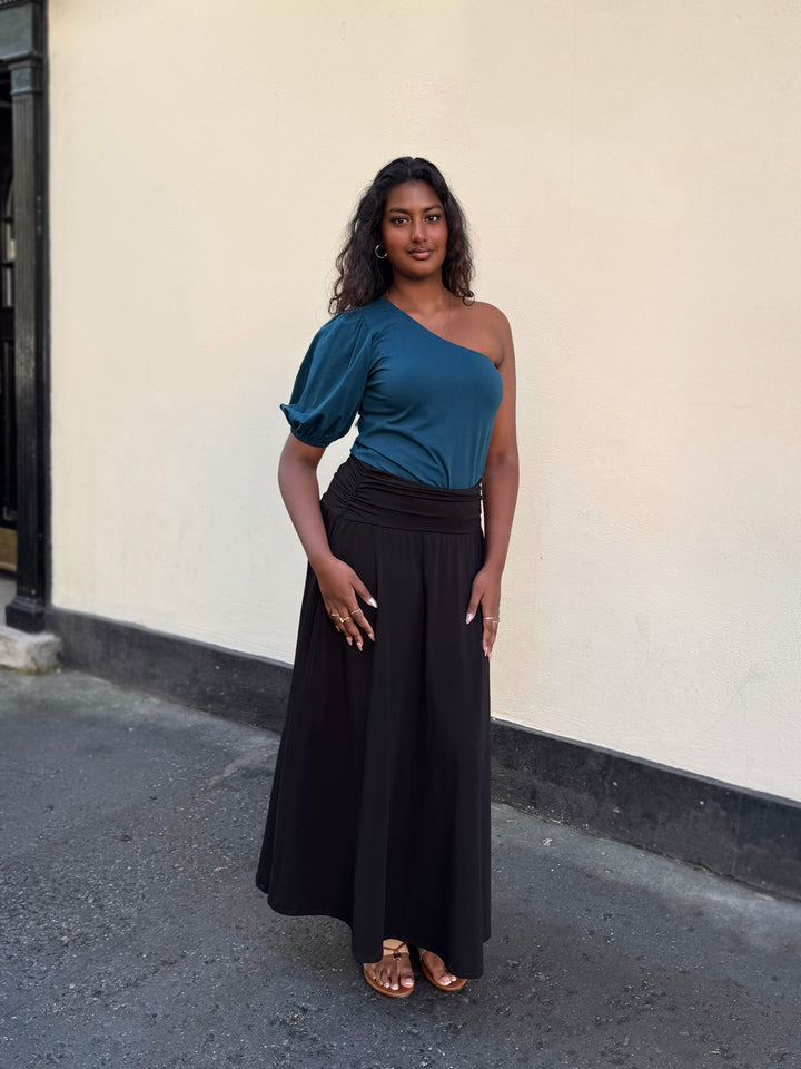 ZOYA skirt in Black