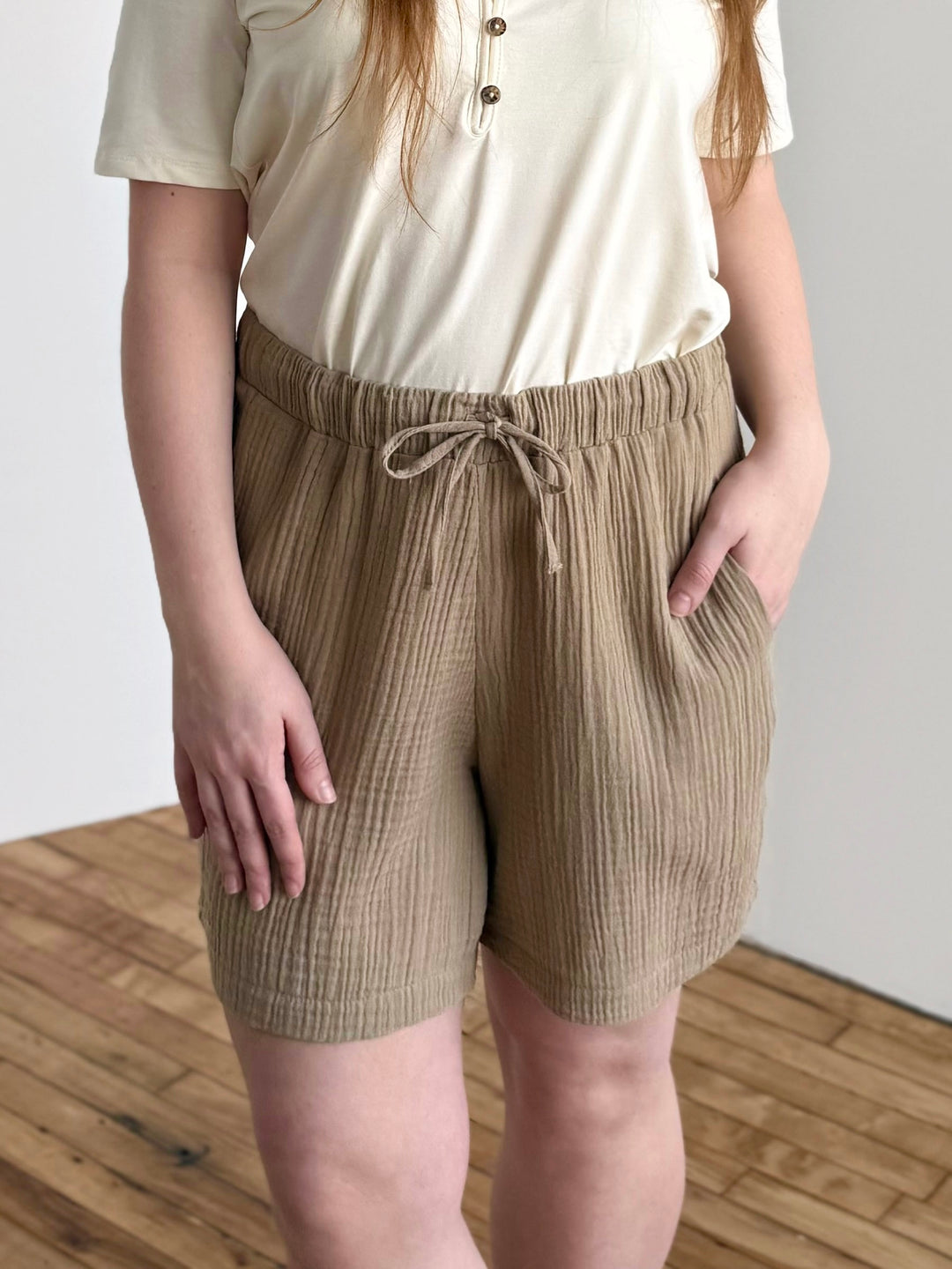 MADRID gauze shorts in Sandy Tan