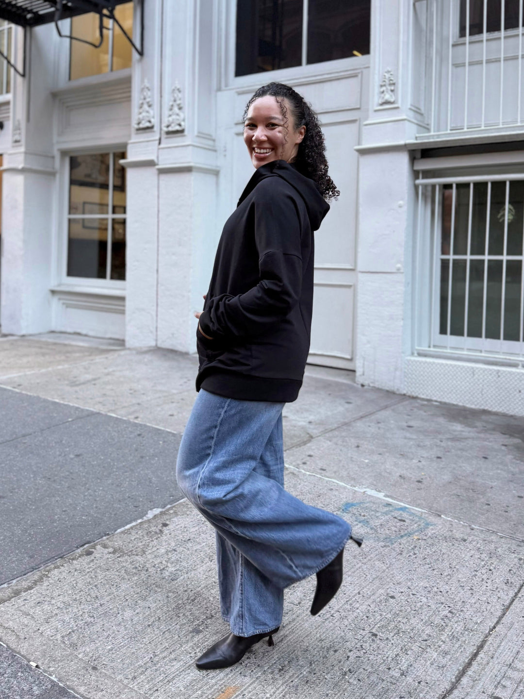 CHARLOTTE hoodie in Black