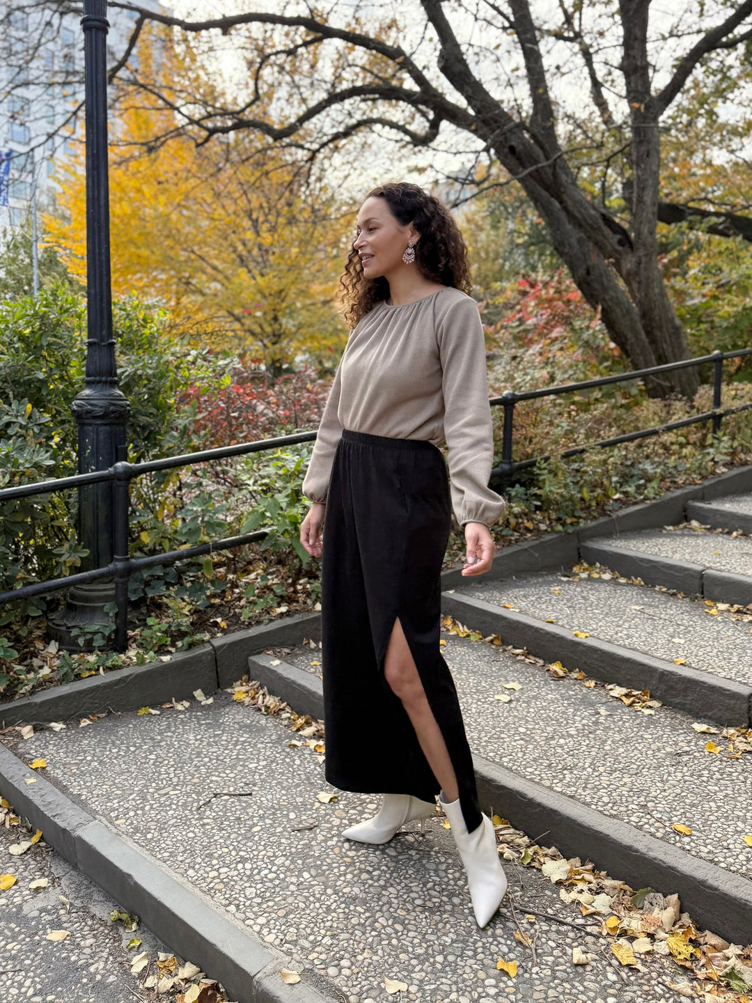 AMARA skirt in Black