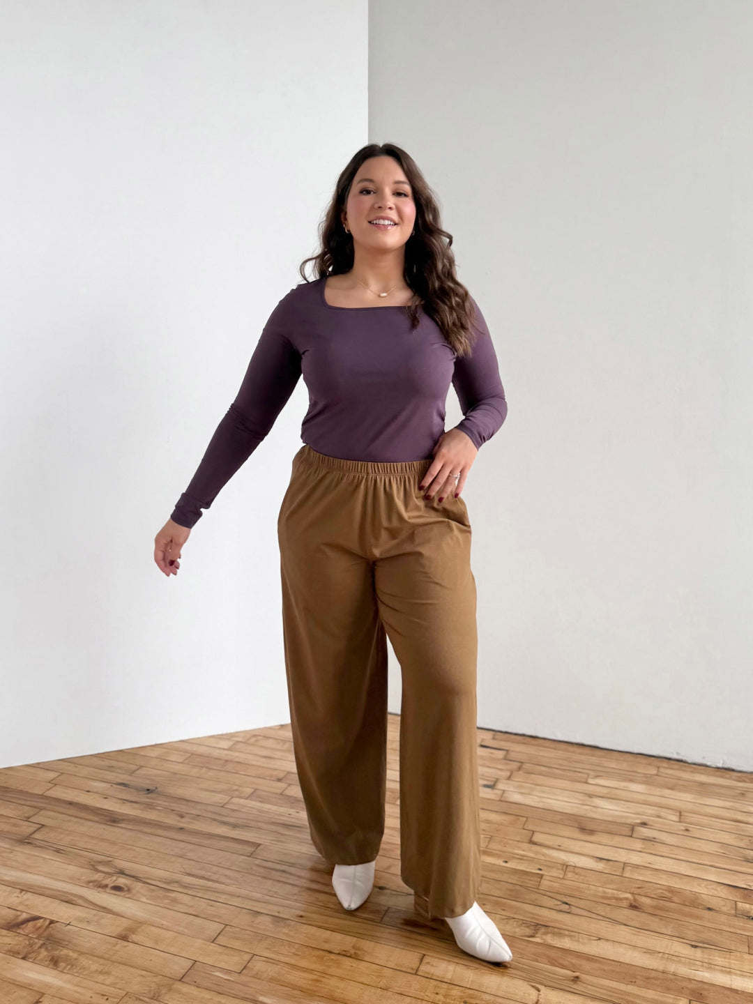 NURY ruched tee in Plum