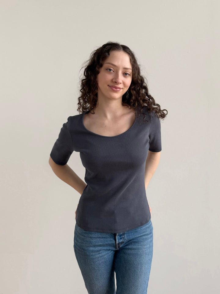 LEONOR rib-knit tee in Blue Storm