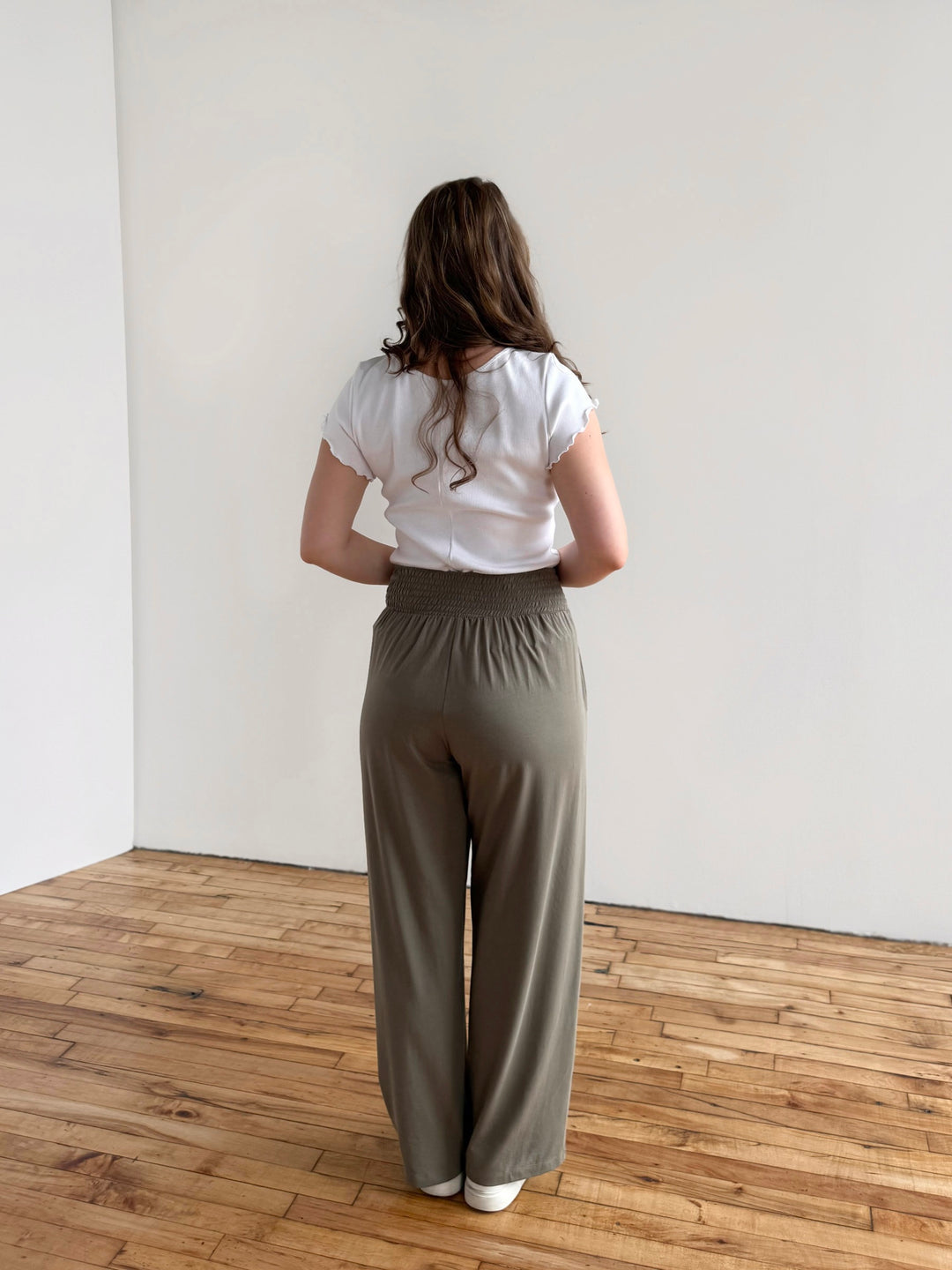 EVELINE smocked jersey pants in Silver Sage