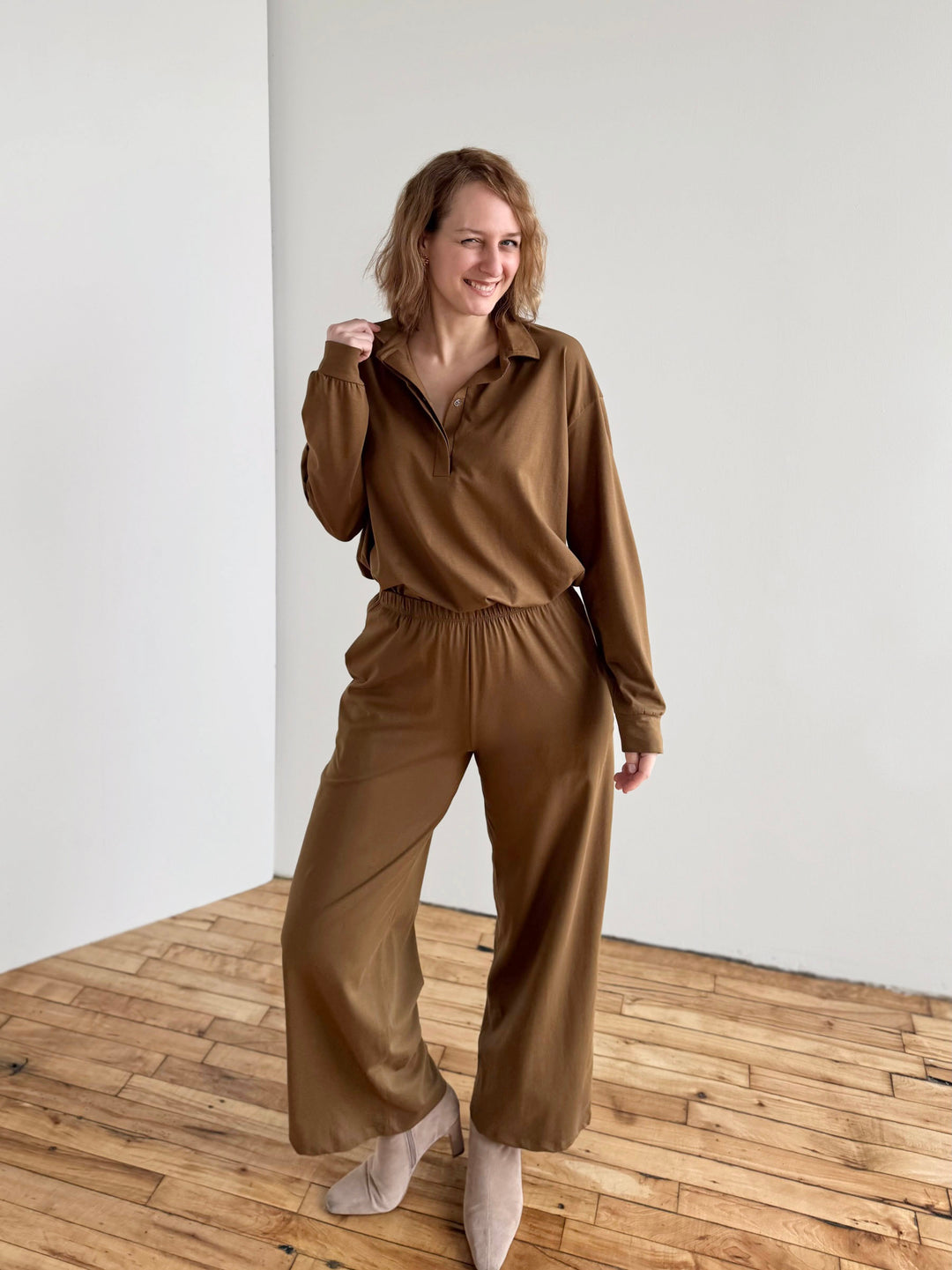 MICAH jersey top in Kona Brown