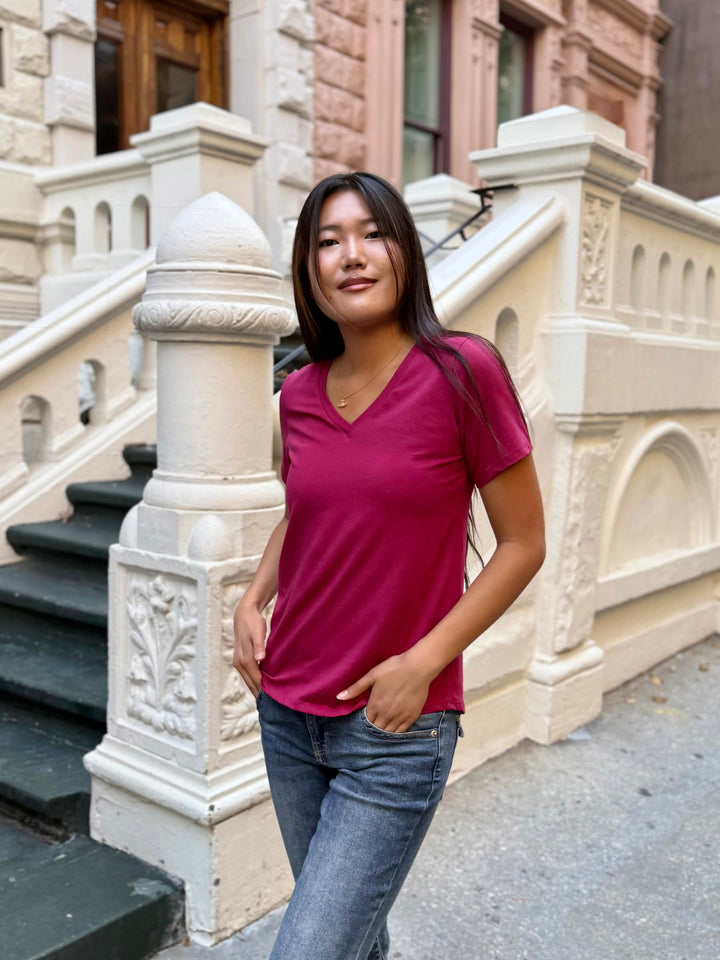 MAURA tee in Pomegranate